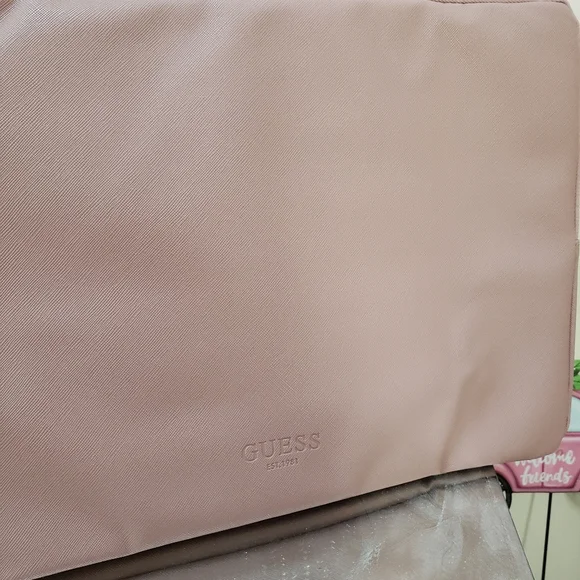 GUESS SLIM PINK LAPTOP BAG - Picture 3 of 6